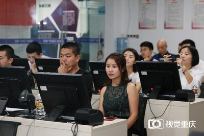 黨建引領(lǐng) 構(gòu)筑涪陵電商發(fā)展高速路